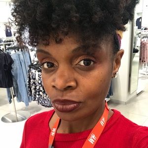 Meet your Posher, Andrea